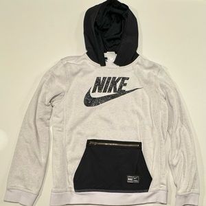 Boys Nike pullover hoodie.